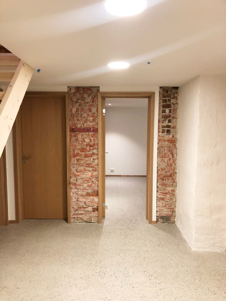 014DBBD9-FB35-45CA-B18C-703E9D68EED7